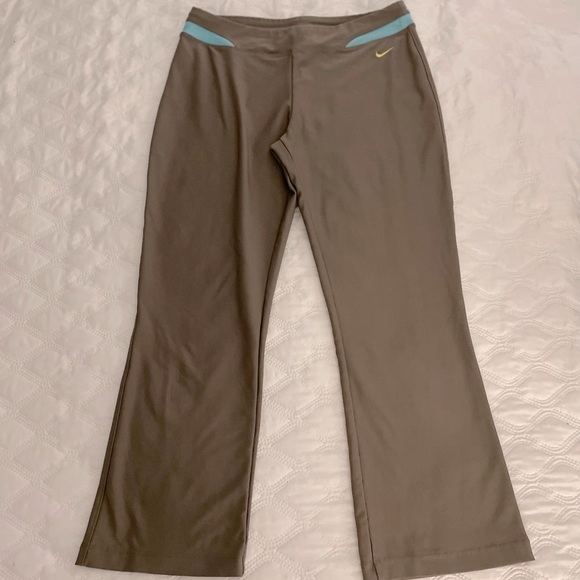 Womens Nike capri size S - Picture 1 of 6